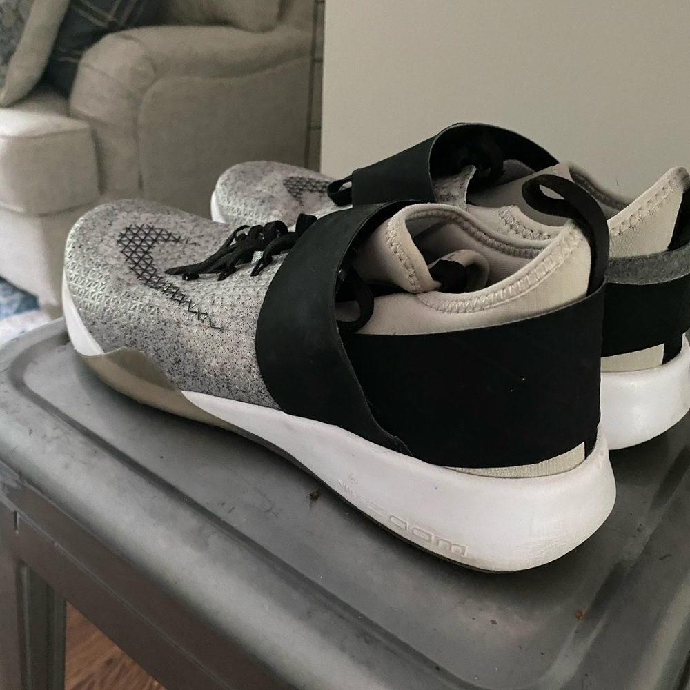 Nike Air Zoom Strong Training Sneakers